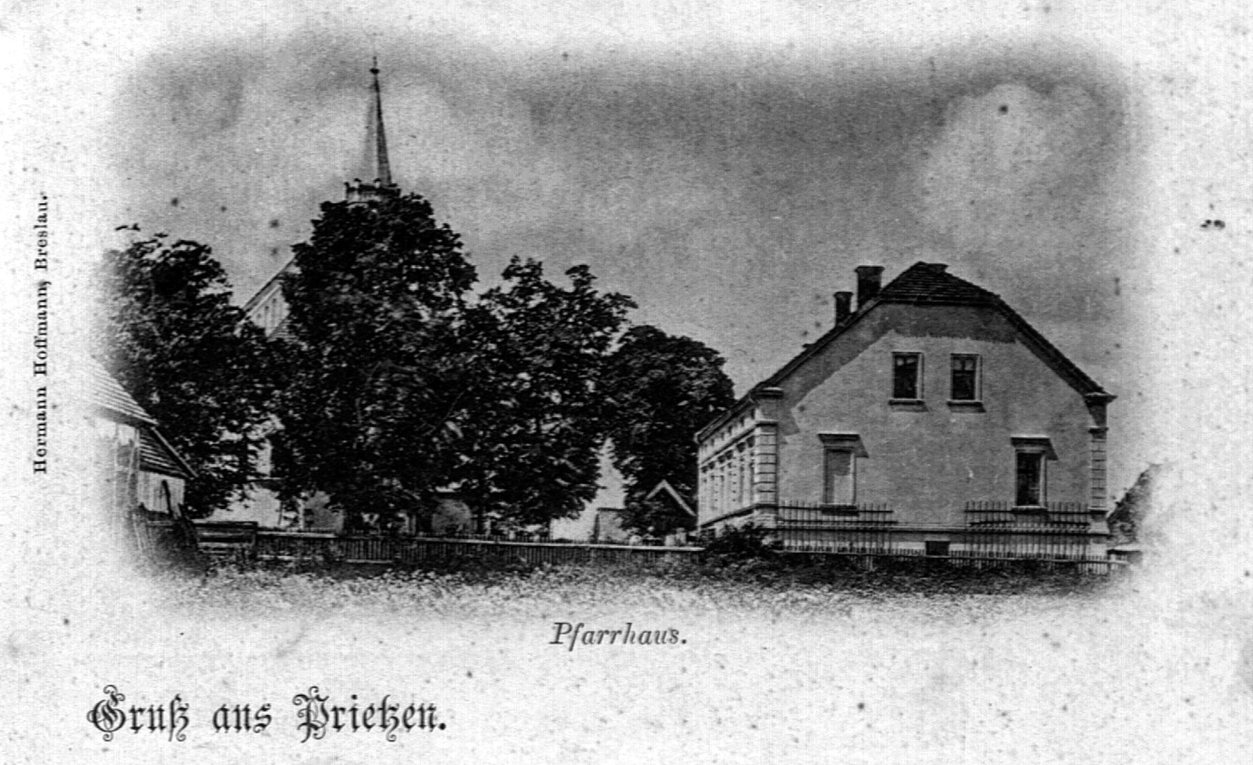 Historische Postkarte: Gruß aus Prietzen, mit Kirche und Pfarrhaus
