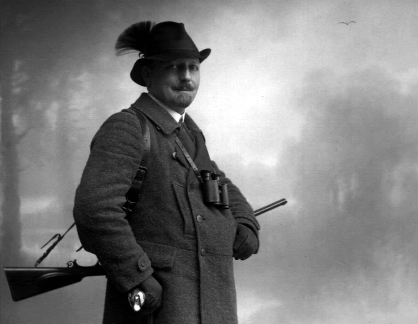 Theo Faber als Jäger